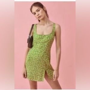 Reformation Size 4 Slit mini dress green floral